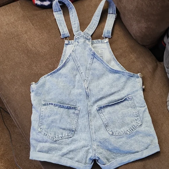 SHEIN Light Blue Denim Overall Shorts - Picture 3 of 3
